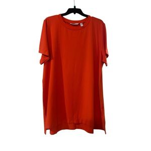 NWOT Isaac Mizrahi Short Sleeve Tee in Bright Orange